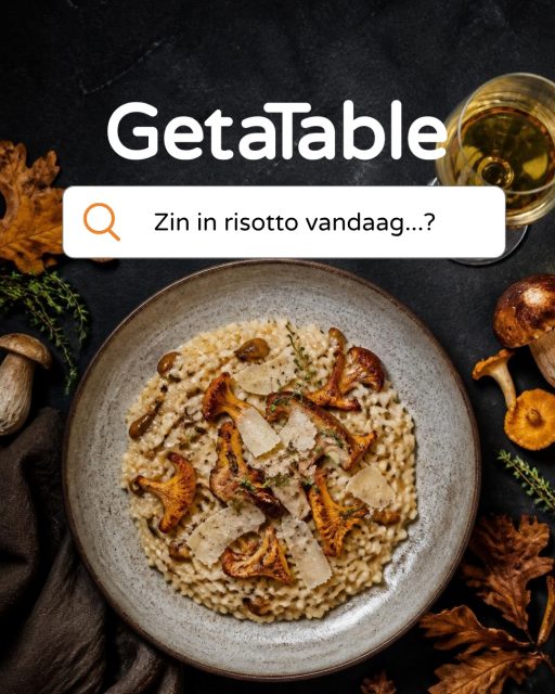 Paddenstoelen in de pan, blaadjes op straat. De herfst is officieel begonnen. Romige risotto met bospaddenstoelen, parmezaan erover en een glas witte wijn erna…
